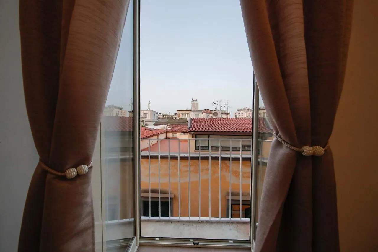 Apartament The Door Saturday Neapol